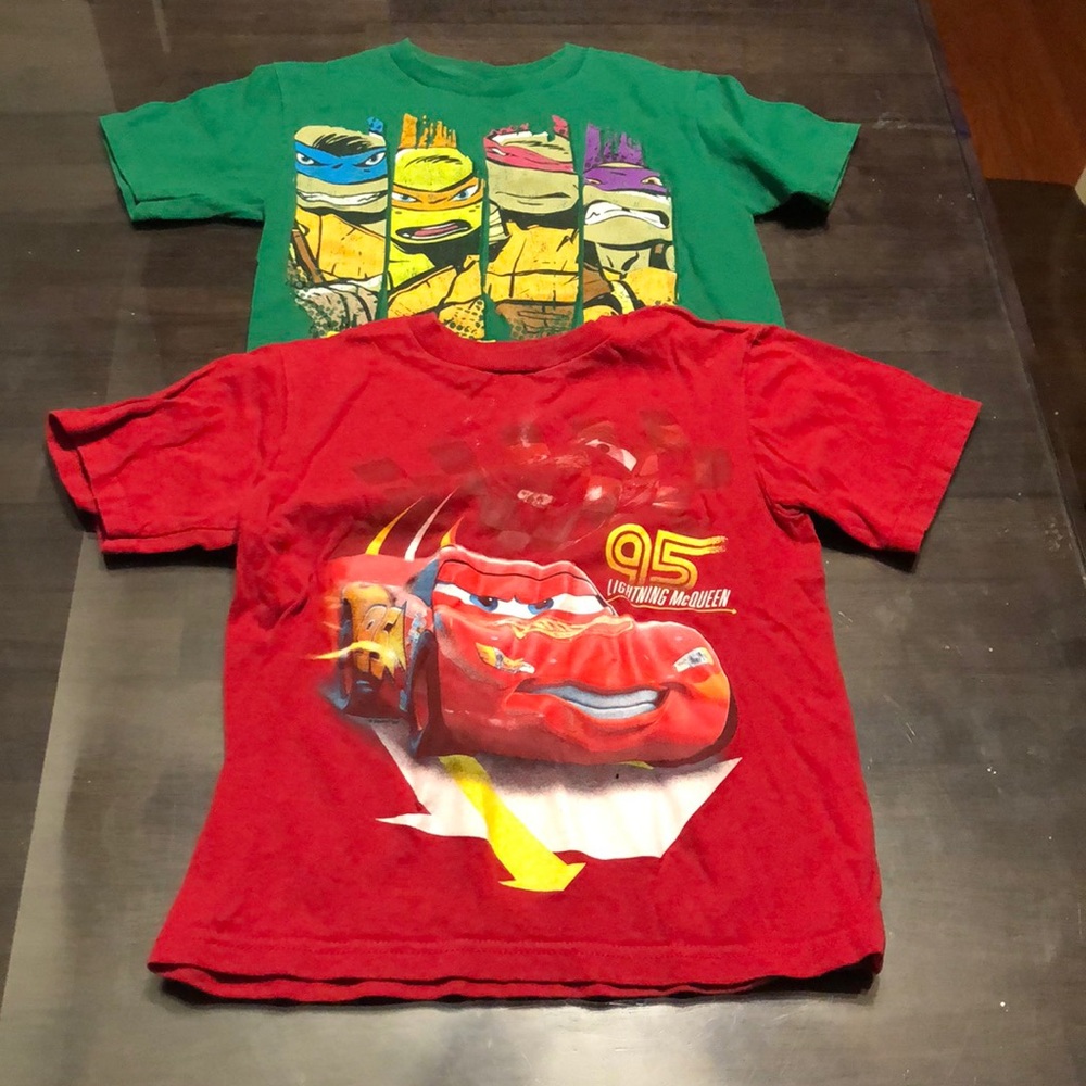 2 size 4 printed T’s
